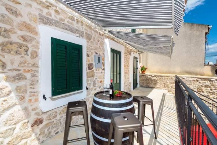 Ferienwohnung Kuca Za Odmor Megi Posedarje Exterior foto