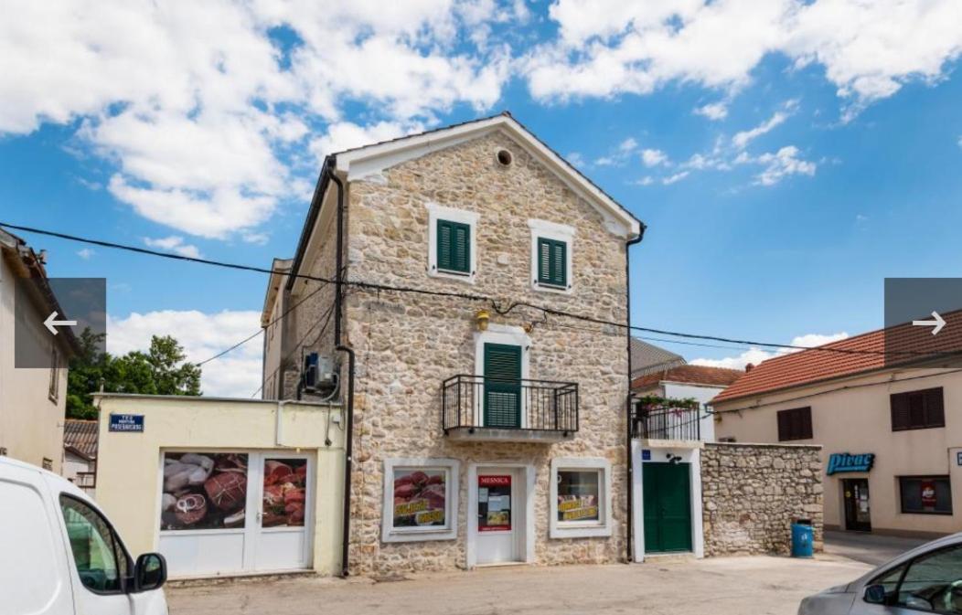Ferienwohnung Kuca Za Odmor Megi Posedarje Exterior foto